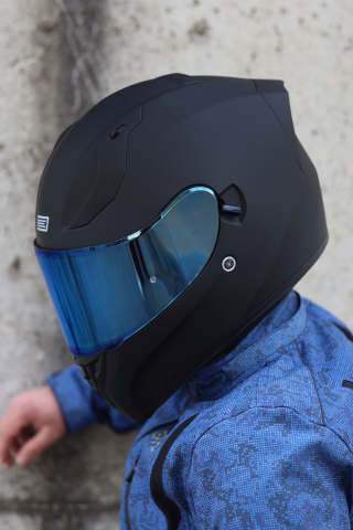 Strada Mat Siyah Güneş Vizörlü Kask Iridium Mavi Camlı