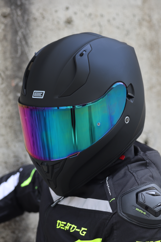 Strada Mat Siyah Güneş Vizörlü Kask Gökkuşağı Camlı
