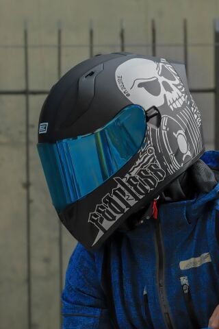 Strada Fearless Mat Siyah-Beyaz Güneş Vizörlü Kask Mavi Camlı