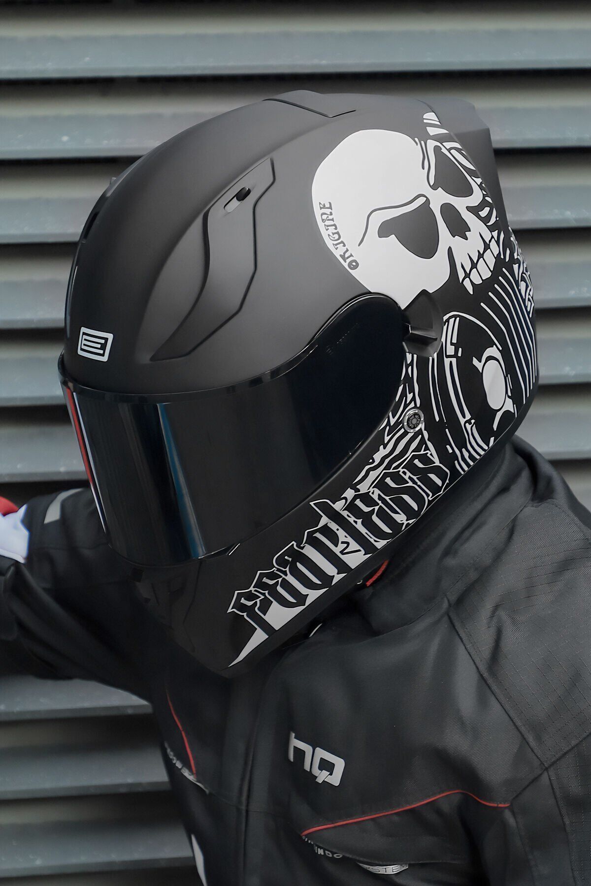 Origine Strada Fearless Mat Siyah-Beyaz Güneş Vizörlü Kask Siyah Camlı