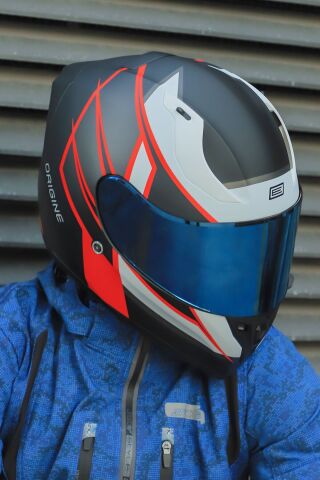 Strada Competition Beyaz-Kırmızı-Siyah Güneş Vizörlü Kask Mavi Camlı